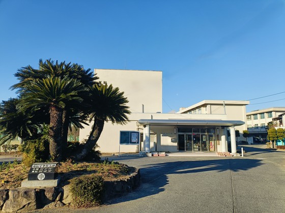 中学校　岡山市立高松中学校（中学校）まで331m
