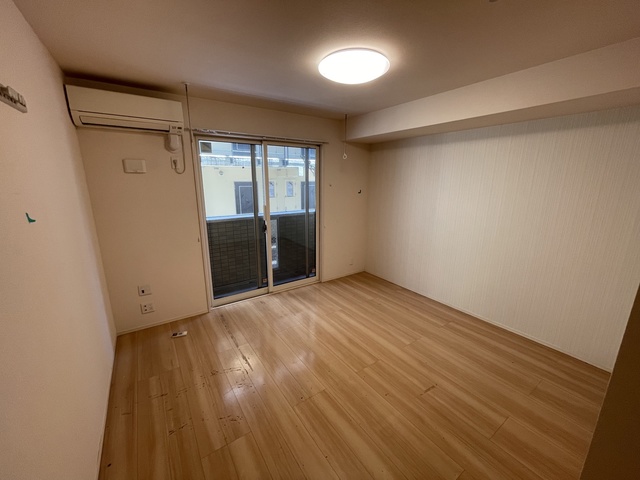 居室・リビング　別部屋参考写真です