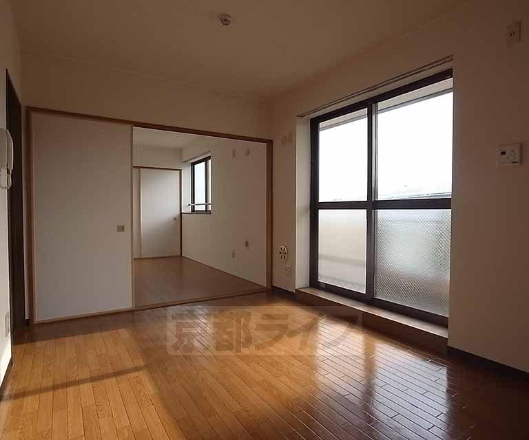 居室・リビング　６帖のＤＫです。