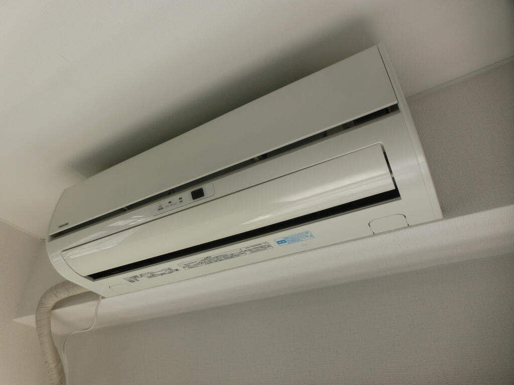 その他設備　エアコン２基