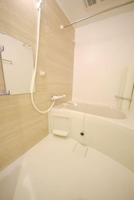 バス・シャワールーム　★広々としたバスルームです★