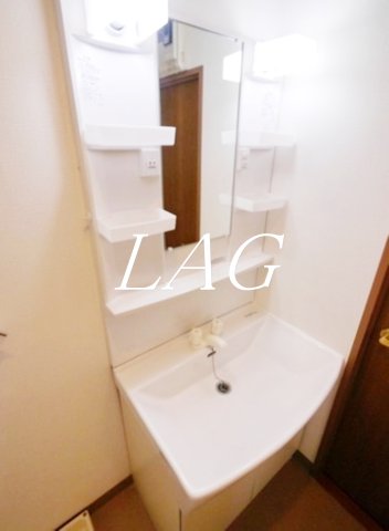 洗面設備　洗面台です。