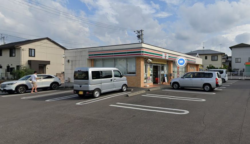 コンビニ　セブンイレブン 高松伏石町店（コンビニ）まで593m