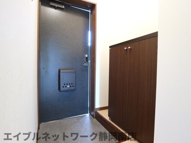 玄関　きれいな玄関です