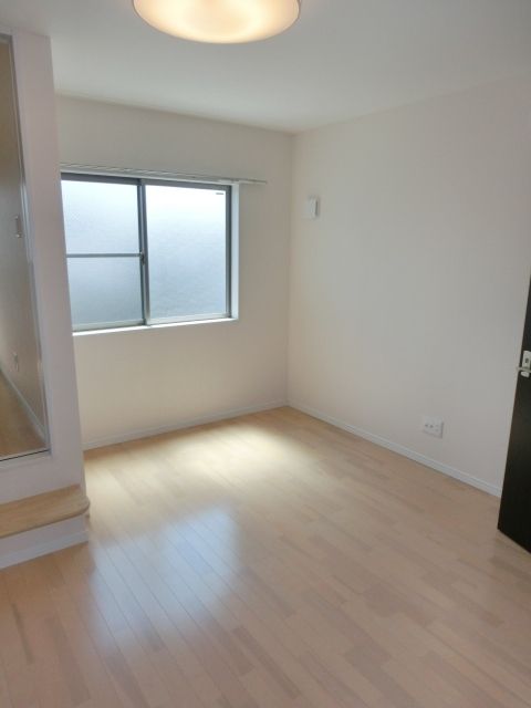 居室・リビング　フローリング張りのＬＤＫです。