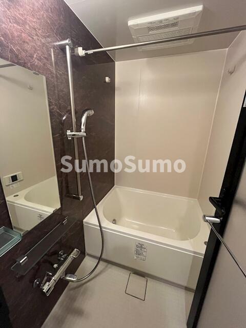 バス・シャワールーム　ゆったり過ごせるお風呂です