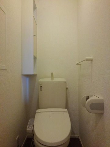 トイレ　ゆったりとした空間のトイレです