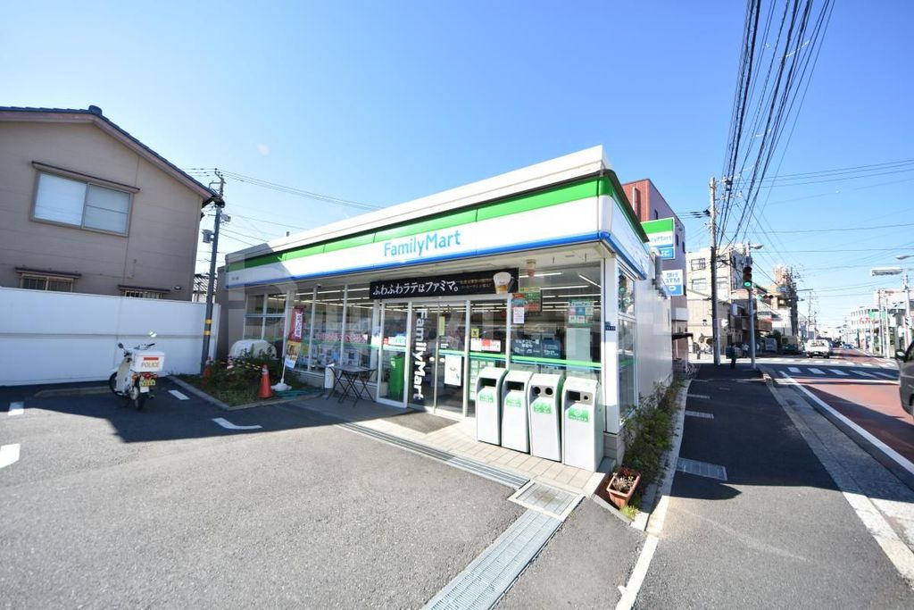 コンビニ　ファミリーマート市川八幡店（コンビニ）まで240m