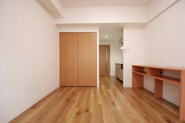 居室・リビング　※別室の参考写真の為、現況優先です。