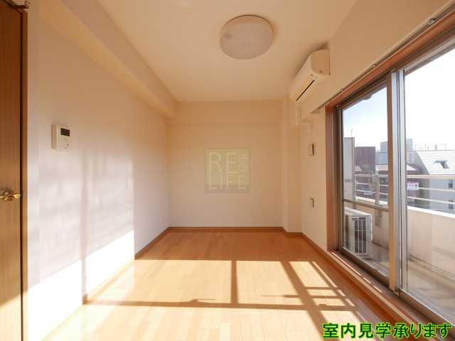 居室・リビング　別部屋の画像になります。