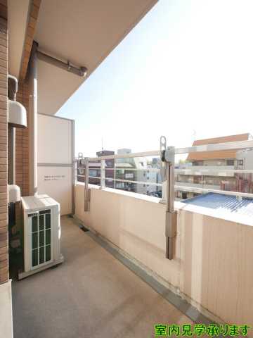 バルコニー　別部屋の画像になります。