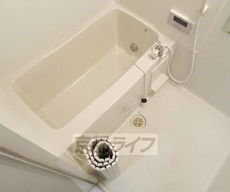 バス・シャワールーム　ゆったりとしたバスルームです！