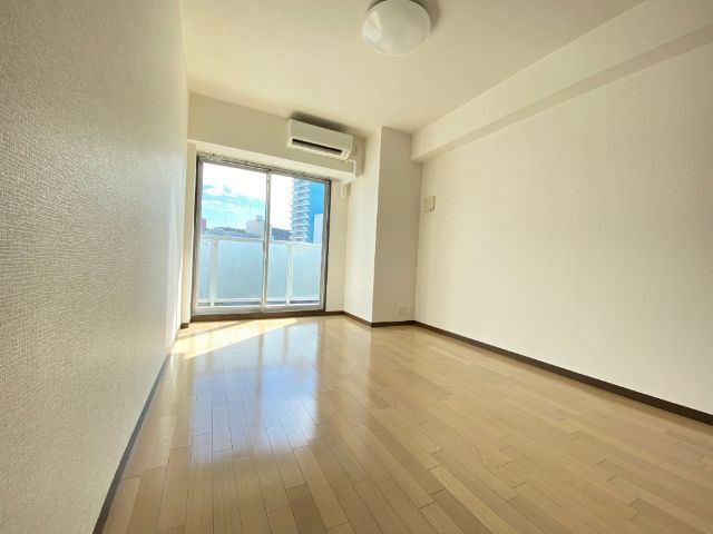 居室・リビング　別号室の参考写真