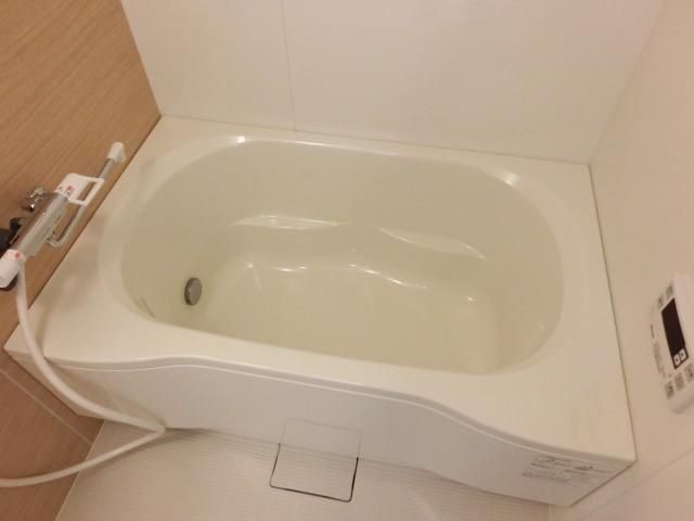 バス・シャワールーム　追焚・浴室乾燥機付き