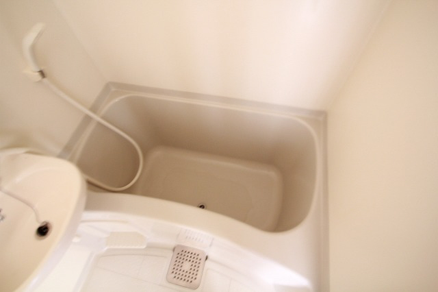 バス・シャワールーム　ゆっくり浸かってください。