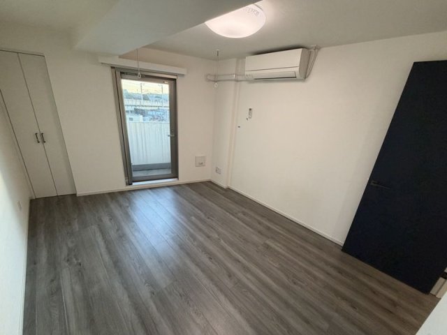 居室・リビング　別号室参考写真