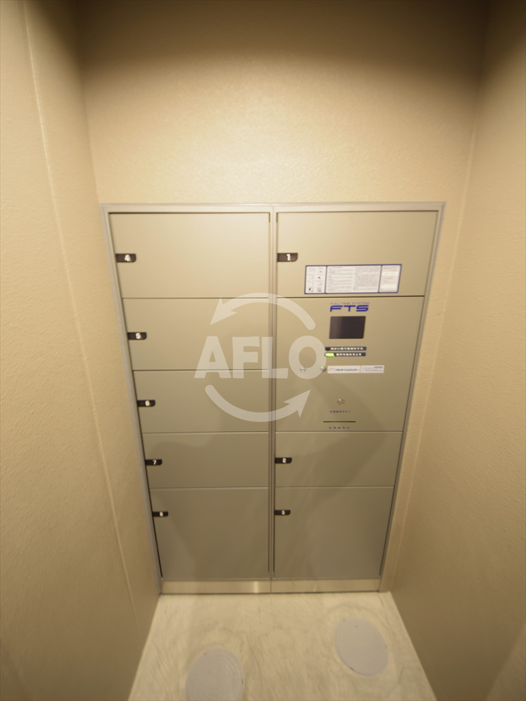 バス・シャワールーム　エスリード難波ステーションゲートサウステラス　宅配ボックス