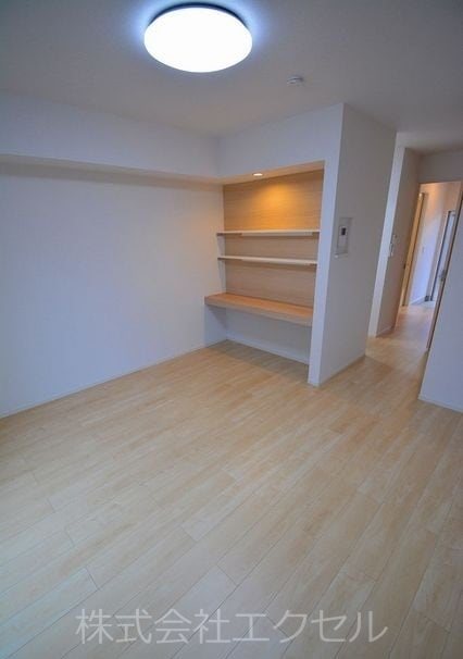 居室・リビング　照明付きです。