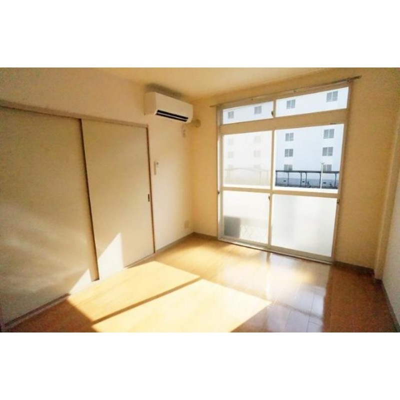 居室・リビング　図面と現状に相違がある場合には現状を優先