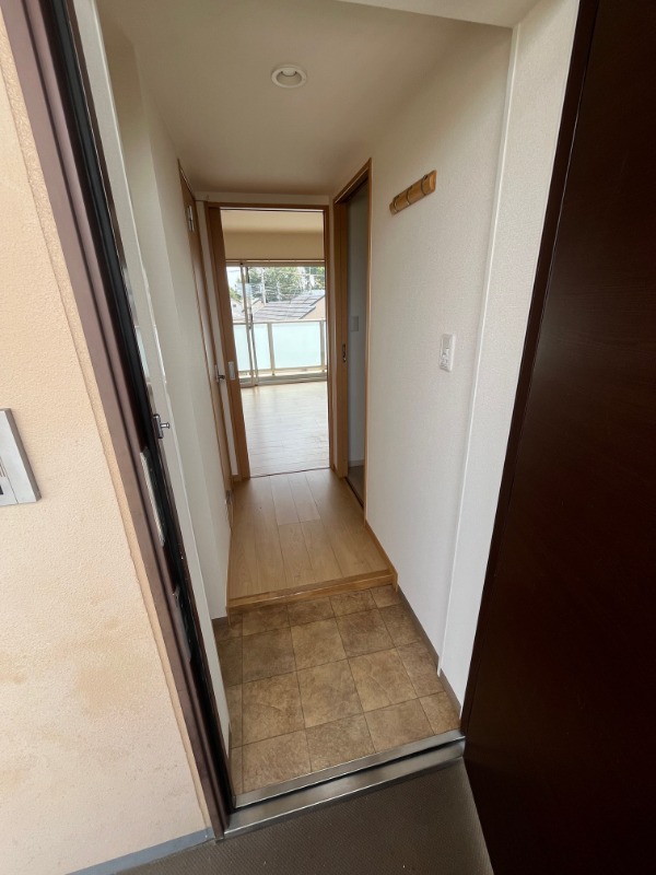 玄関　※他部屋参考写真