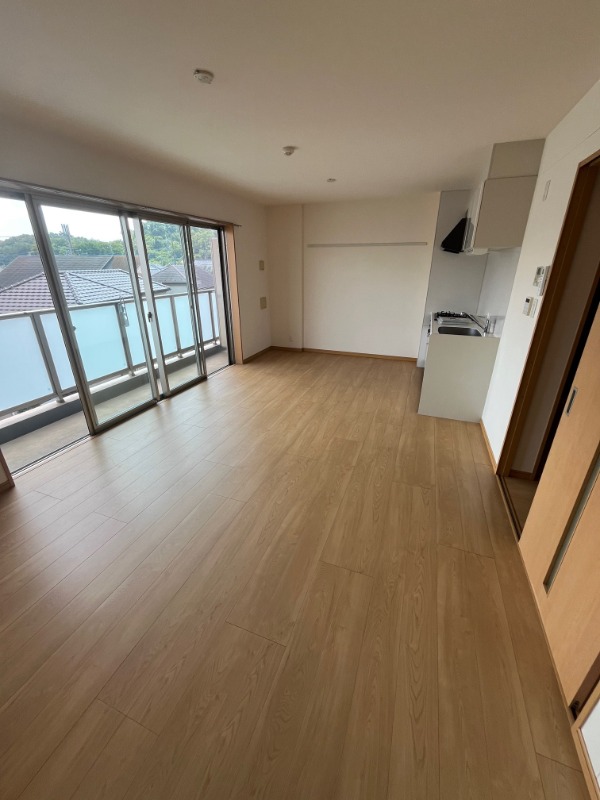 居室・リビング　※他部屋参考写真