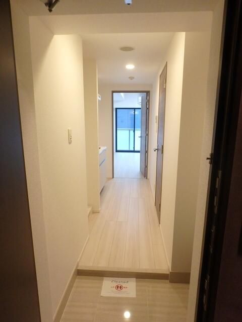 玄関　※別部屋参考写真