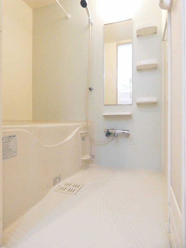 バス・シャワールーム　図面と現状に相違がある場合には現状を優先