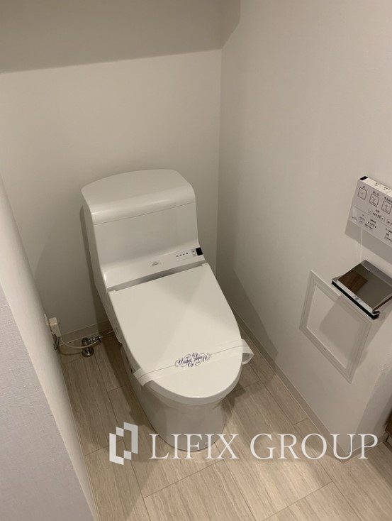 トイレ　トイレ