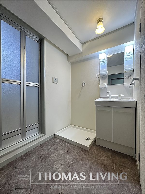 洗面設備　写真準備中の為、別号室のお写真にてご参考ください。