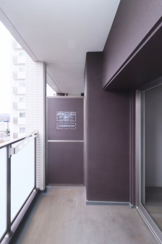 バルコニー　別号室です。現状優先になります。