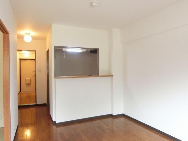 居室・リビング　人気のカウンターキッチン！