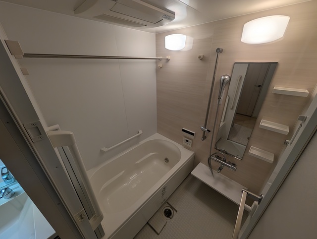 バス・シャワールーム