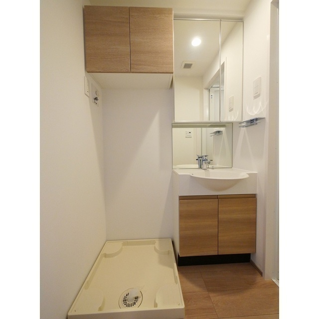 洗面設備　同タイプ写真転用