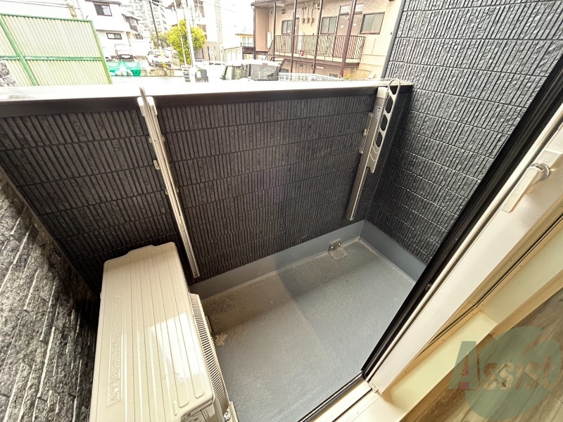 バルコニー　バルコニーには洗濯物を干すことが出来ます。