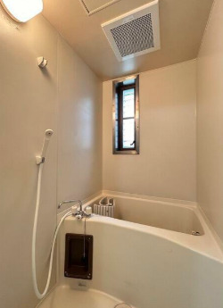 バス・シャワールーム　お風呂です