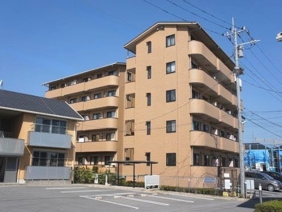 建物外観　5階建てマンションです♪