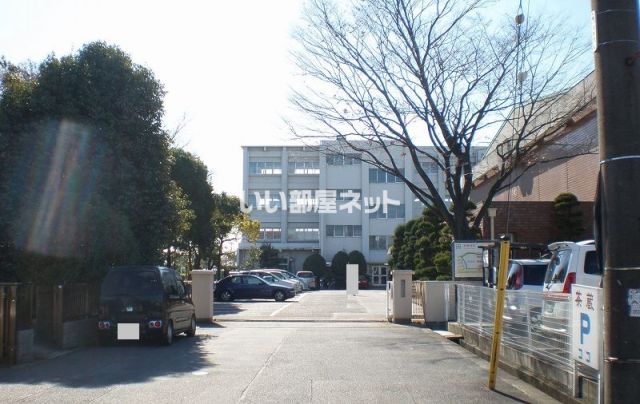 中学校　応時中学校（中学校）まで428m