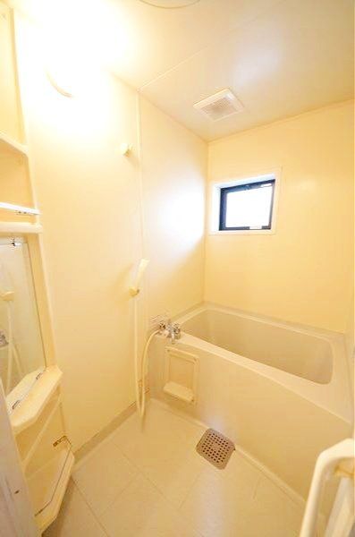 バス・シャワールーム　ゆったりバス