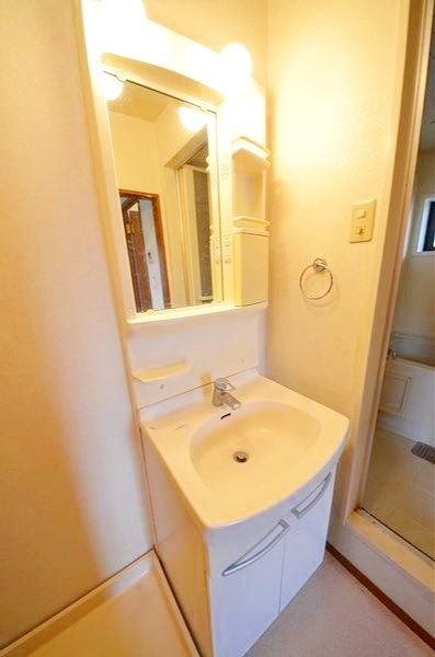 洗面設備　身だしなみはこちらで