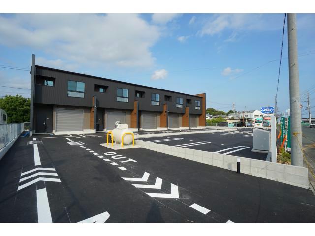 駐車場　駐車場