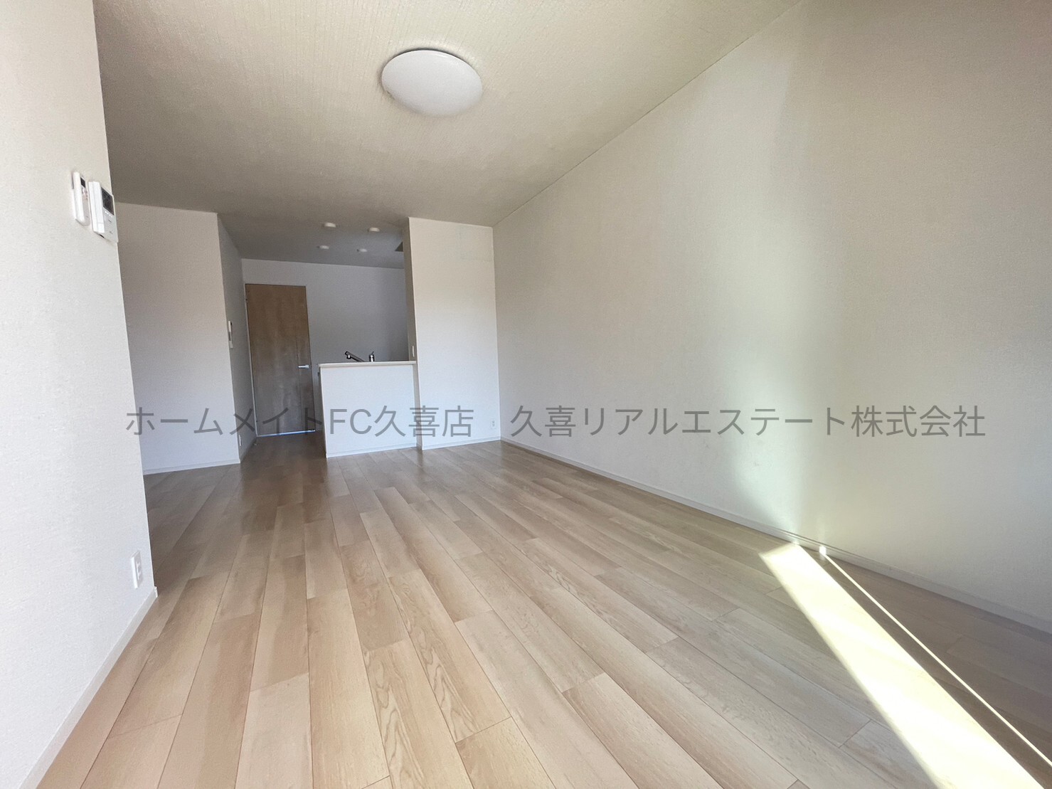 居室・リビング　同施工会社同シリーズ別物件