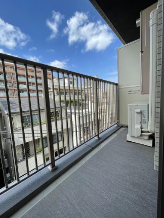 バルコニー　※別部屋の参考写真です。