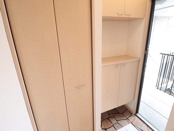 玄関　落ち着いた玄関です