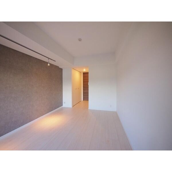 その他部屋・スペース　クローゼット方向