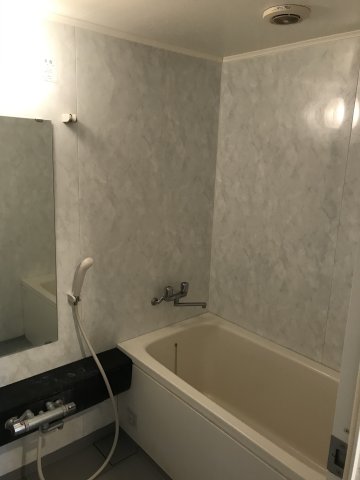 バス・シャワールーム　きれいなお風呂です