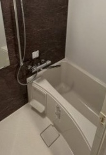 バス・シャワールーム　バスルーム