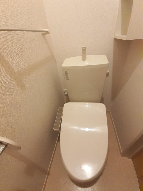 トイレ　トイレ