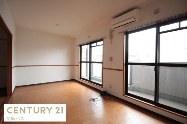 居室・リビング　13.5帖のLDKです♪