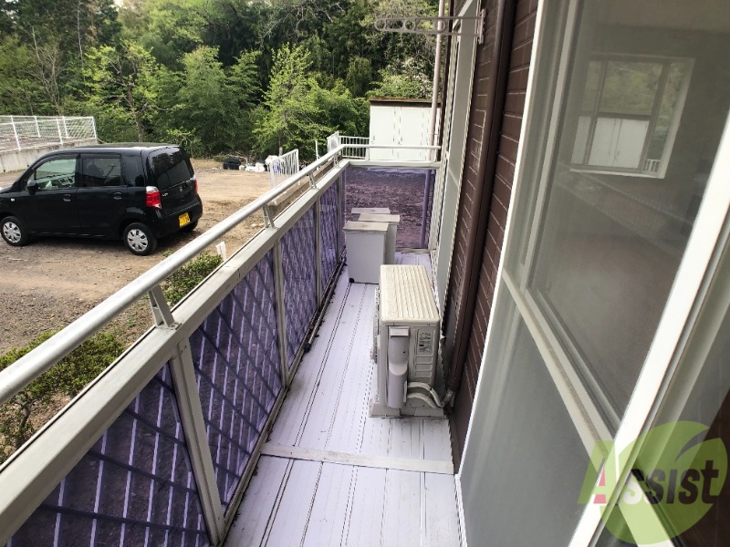 バルコニー　バルコニーです。作業がしやすく広いですね