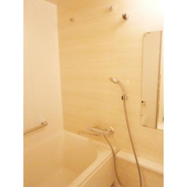 バス・シャワールーム　※写真は同タイプ住戸です。